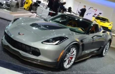 2015_corvette_z06_pair.webp